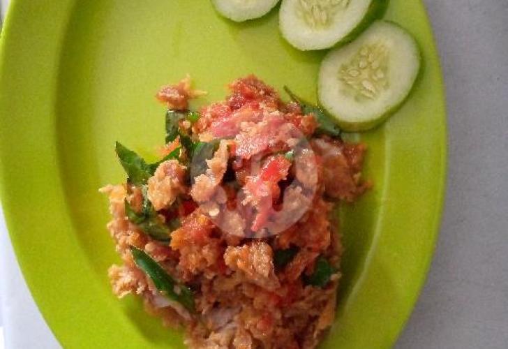 Geprek Gurih di Tepi Jalan Diponegoro: Kenikmatan Tanpa Batas